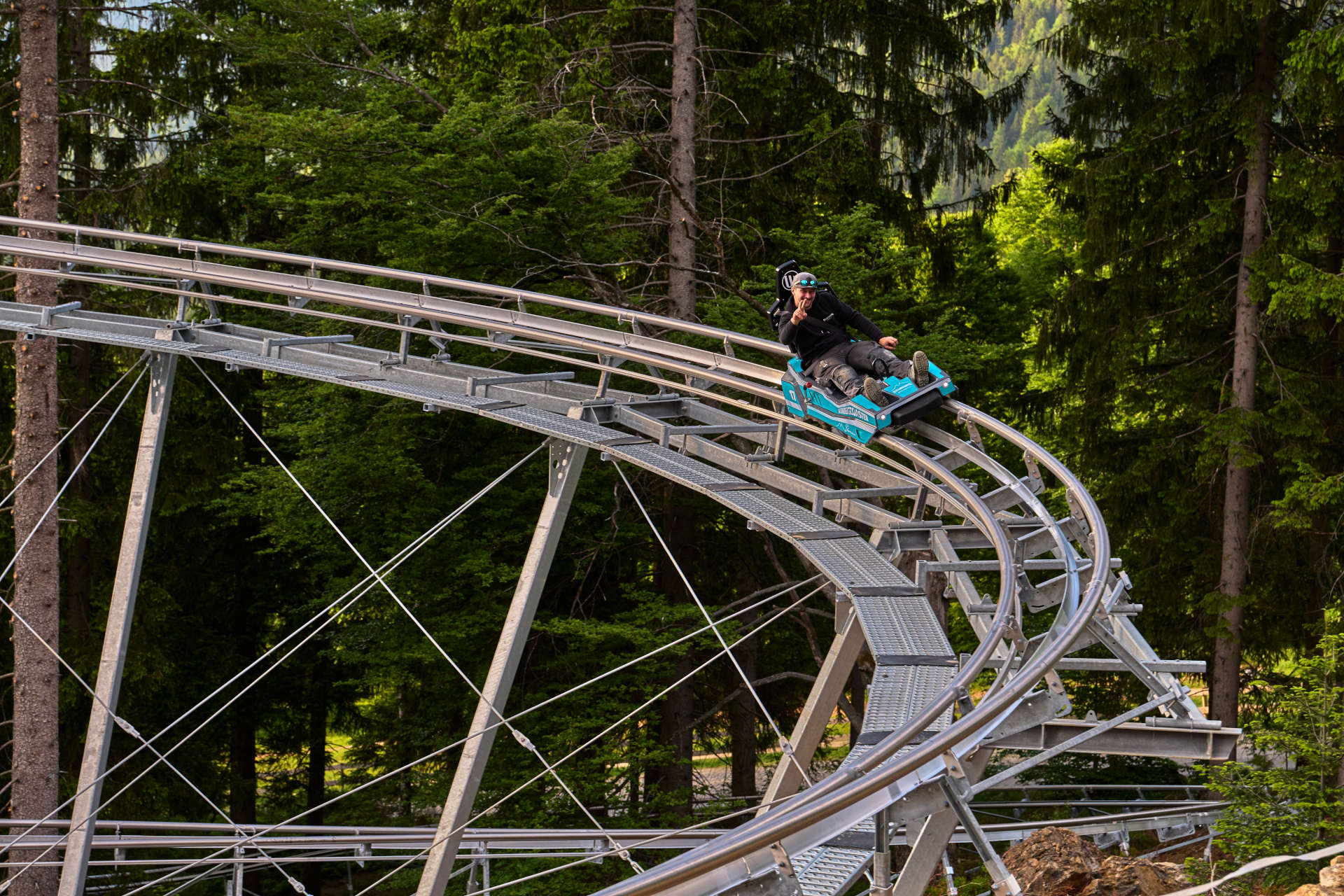 Coaster oder Sommerrodelbahn